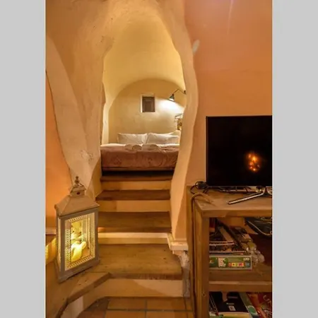 בית נופש Myrtilo Traditional Stone House !!! *
