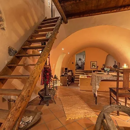 Myrtilo Traditional Stone House !!! * Peleta