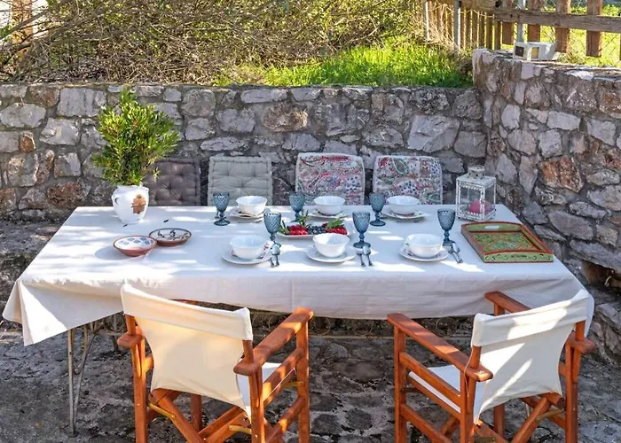 Myrtilo Traditional Stone House !!! * Peleta