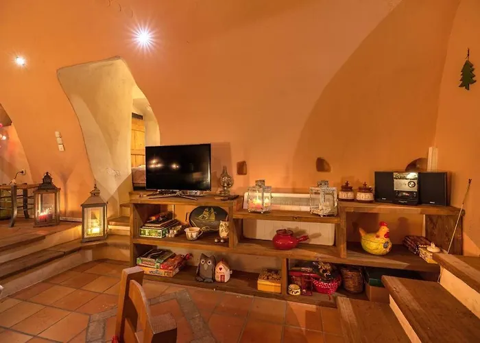 Myrtilo Traditional Stone House !!! Vakantiehuis Peleta